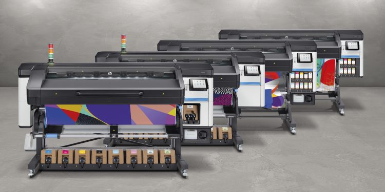Family HP Latex 800 700 Printer series 02 with background 1